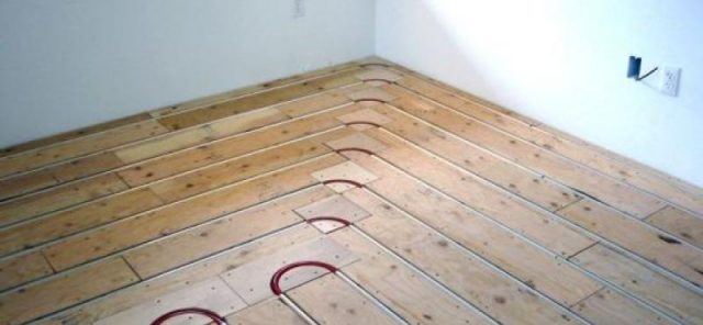 under-floor-heating-installation-wood-flooring_0